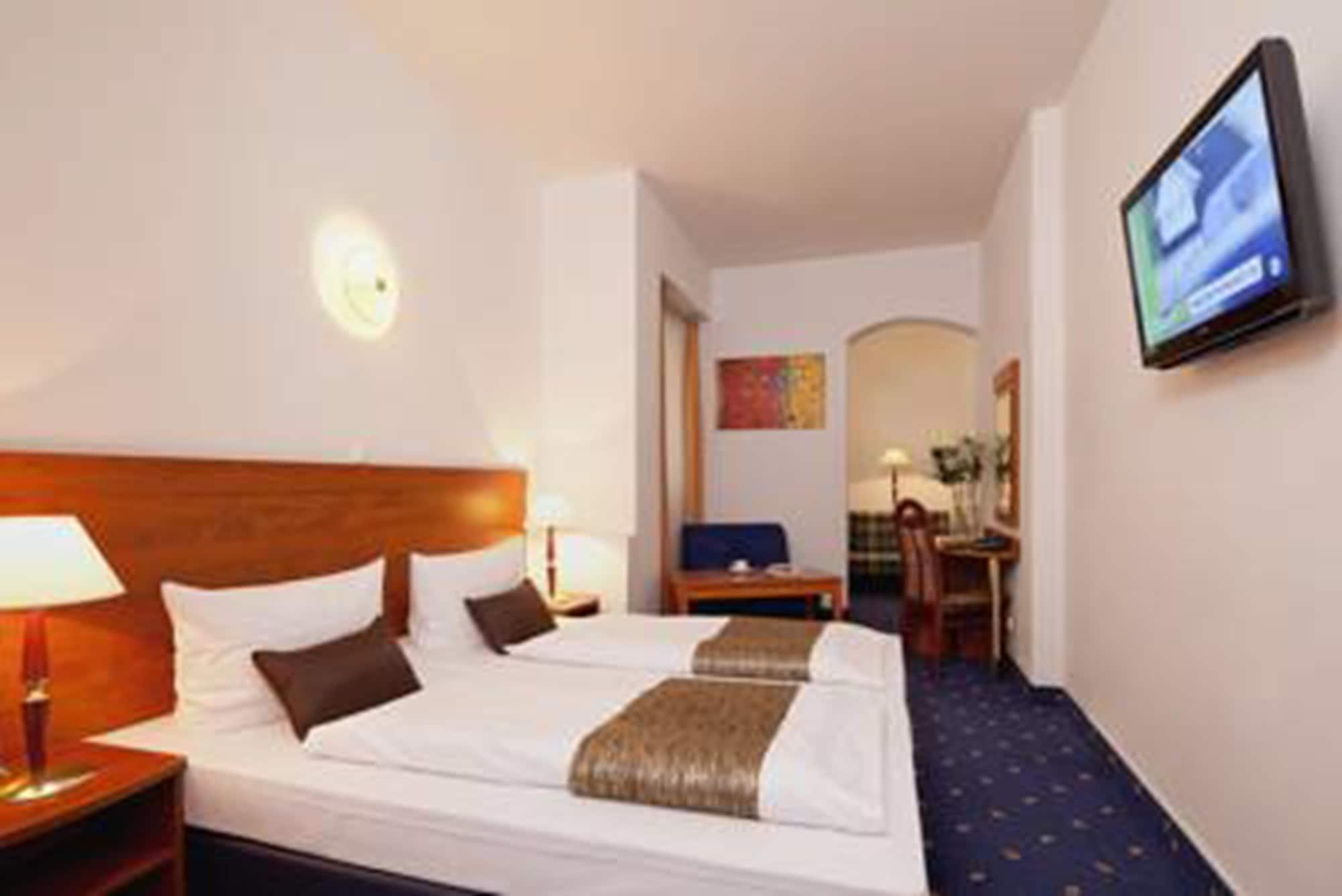Hotel Atrium Charlottenburg Berlin Dış mekan fotoğraf