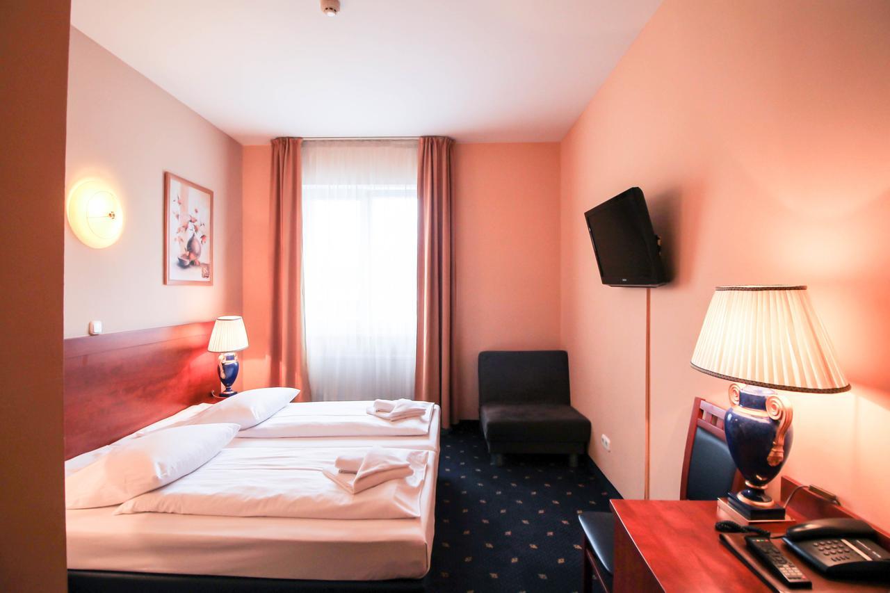 Hotel Atrium Charlottenburg Berlin Dış mekan fotoğraf