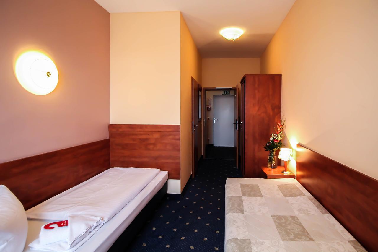 Hotel Atrium Charlottenburg Berlin Dış mekan fotoğraf